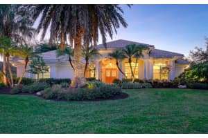 3010 Dick Wilson Dr, Sarasota, FL 34240, Sold 05/01/25