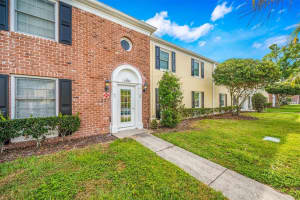 13695 Orange Sunset Dr, Tampa, FL 33618, Sold 05/27/25