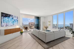 111 S Pineapple Ave, Sarasota, FL 34236, Sold 06/25/25