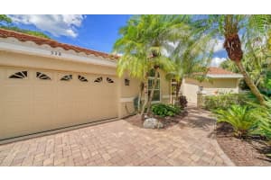 328 Woods Point Rd, Osprey, FL 34229, Sold 07/03/25