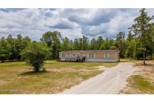 105 Torres Rd, Hawthorne, FL 32640, Sold 07/08/25