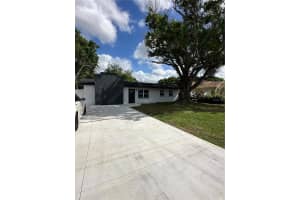8907 W Cluster Ave, Tampa, FL 33615, Sold 07/17/25