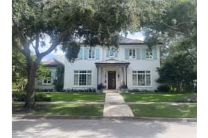 2804 W Parkland Blvd, Tampa, FL 33609, Sold 08/12/25