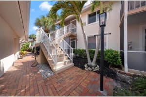 2285 Hidden Lake Dr, Naples, FL 34112, Sold 08/13/25