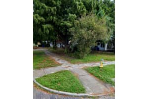 2555 Burlington Ave N St Petersburg, FL 33713 Sold 08/13/25