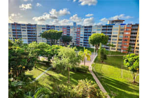 1750 NE 191st St, Miami, FL 33179, Sold 08/20/25