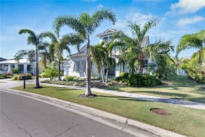 712 Manns Harbor Dr, Apollo Beach, FL 33572, Sold 09/30/25