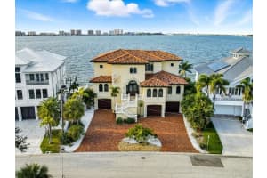 42 N Pine Cir, Belleair, FL 33756, Sold 10/20/25