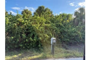 18167 Summerdown Ave Port Charlotte, FL 33948 Sold 10/30/25