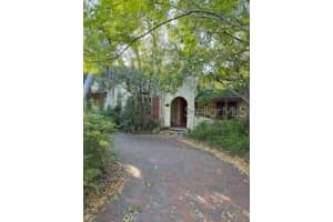 1736 Hawthorne St, Sarasota, FL 34239, Sold 11/04/25