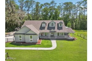 5592 Dianthus St, Green Cove Springs, FL 32043, Sold 12/08/25