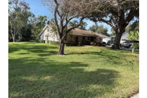 911 Tangled Oaks Dr, Sarasota, FL 34232, Sold 12/22/25