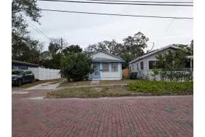 268 4th St NW, Largo, FL 33770, Sold 01/14/26