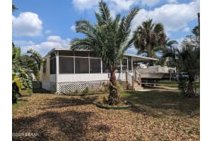 117 Oak St, Edgewater, FL 32141, Sold 12/23/25