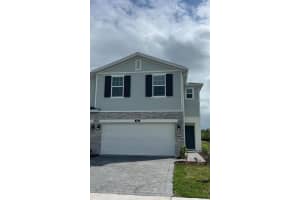 474 Thompson Vlg Ave, Apopka, FL 32703, Sold 04/13/26