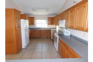 32 SUGAR PINE LOOP, LAKE WALES, FL 33898 Sold 10/26/23