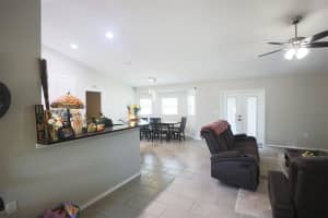105 MAJESTIC GARDENS COURT, WINTER HAVEN, FL 33880 Sold 04/22/24
