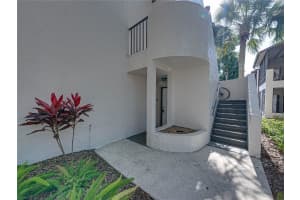 301 LAUREL COVE WAY, WINTER HAVEN, FL 33884 Sold 01/15/25