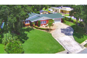222 WALL STREET, FROSTPROOF, FL 33843 Sold 04/21/25
