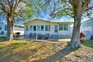 587 Village Blvd, FROSTPROOF