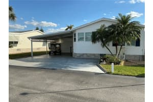 212 FAIRWAY BOULEVARD, FROSTPROOF, FL 33843 Sold 06/09/25