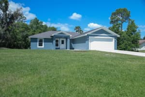 2452 Lake Front Dr, LAKE WALES