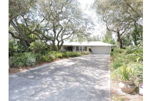 882 Redwood Way, LAKE WALES