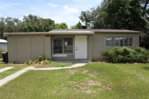 1890 E Valencia Dr, BARTOW