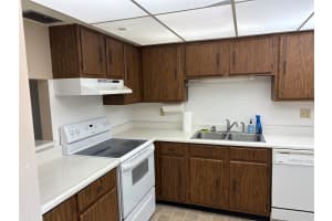130 JOHNSON AVENUE, LAKE WALES, FL 33853 - MLS#MFRK4903052