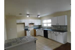 4745 PAN AMERICAN BOULEVARD, NORTH PORT, FL 34287 - MLS#MFRK4903212