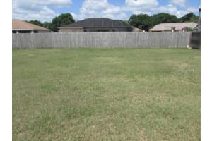 6380 Hampton Pointe Cir, Lakeland, FL 33813, Sold 11/09/15