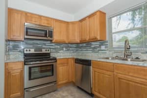 106 St Kitts Cir, Winter Haven, FL 33884, Sold 08/12/16