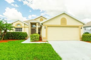 1023 Westwinds Dr, Davenport, FL 33837, Sold 02/13/17