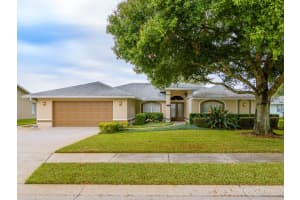 557 Hunters Run Blvd, Lakeland, FL 33809, Sold 08/30/17