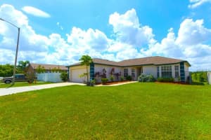 615 Westwinds Dr, Davenport, FL 33837, Sold 03/30/17