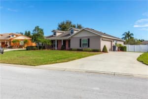 2238 Couples Dr, Lakeland, FL 33813, Sold 02/24/17