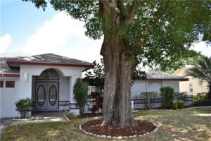 738 Hunters Run Blvd, Lakeland, FL 33809, Sold 06/16/17