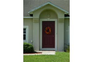 348 Columbo St, Winter Haven, FL 33880, Sold 08/30/17