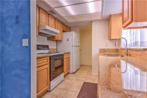 416 Mondra Ct, Lakeland, FL 33809, Sold 10/31/17