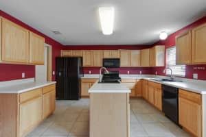 153 Fish Hawk Dr, Winter Haven, FL 33884, Sold 12/15/17