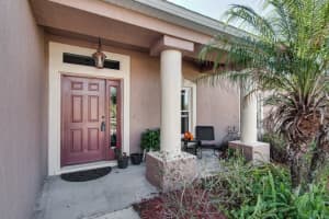 570 Reddicks Cir, Winter Haven, FL 33884, Sold 03/15/18