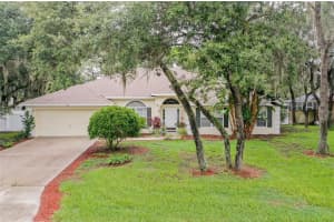 1844 Farrington Dr, Lakeland, FL 33809, Sold 10/29/21