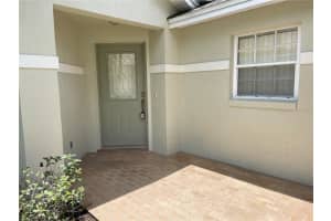 2157 Stoney Pointe Dr, Lakeland, FL 33813, Sold 09/17/21