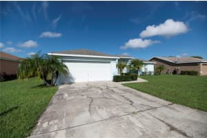 903 Summer Glen Dr, Winter Haven, FL 33880, Sold 10/25/21