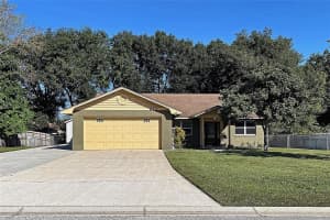 812 Cedar Knoll Dr N, Lakeland, FL 33809, Sold 01/14/22