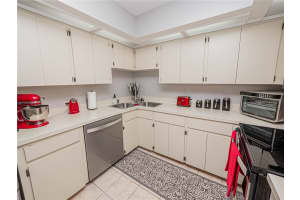 3166 Stonewater Dr, Lakeland, FL 33803, Sold 12/17/21