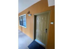 12544 Floridays Resort Dr, Orlando, FL 32821, Sold 02/07/22