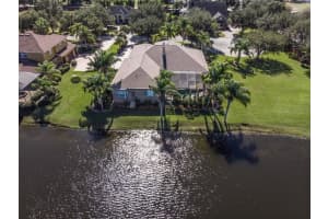 2691 Wyndsor Oaks Pl, Winter Haven, FL 33884, Sold 12/29/21