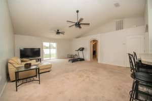8163 Woodvine Cir, Lakeland, FL 33810, Sold 12/07/21