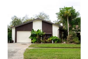 2109 Kings Crossing SW, Winter Haven, FL 33880, Sold 01/25/22